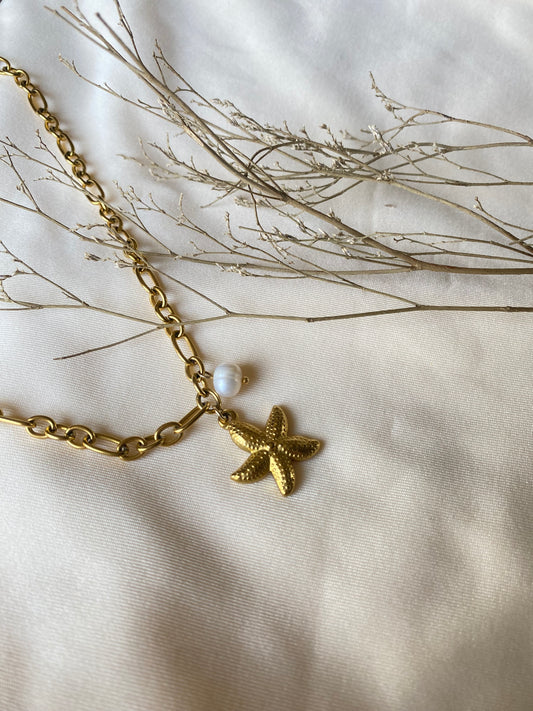 Estrella del mar necklace