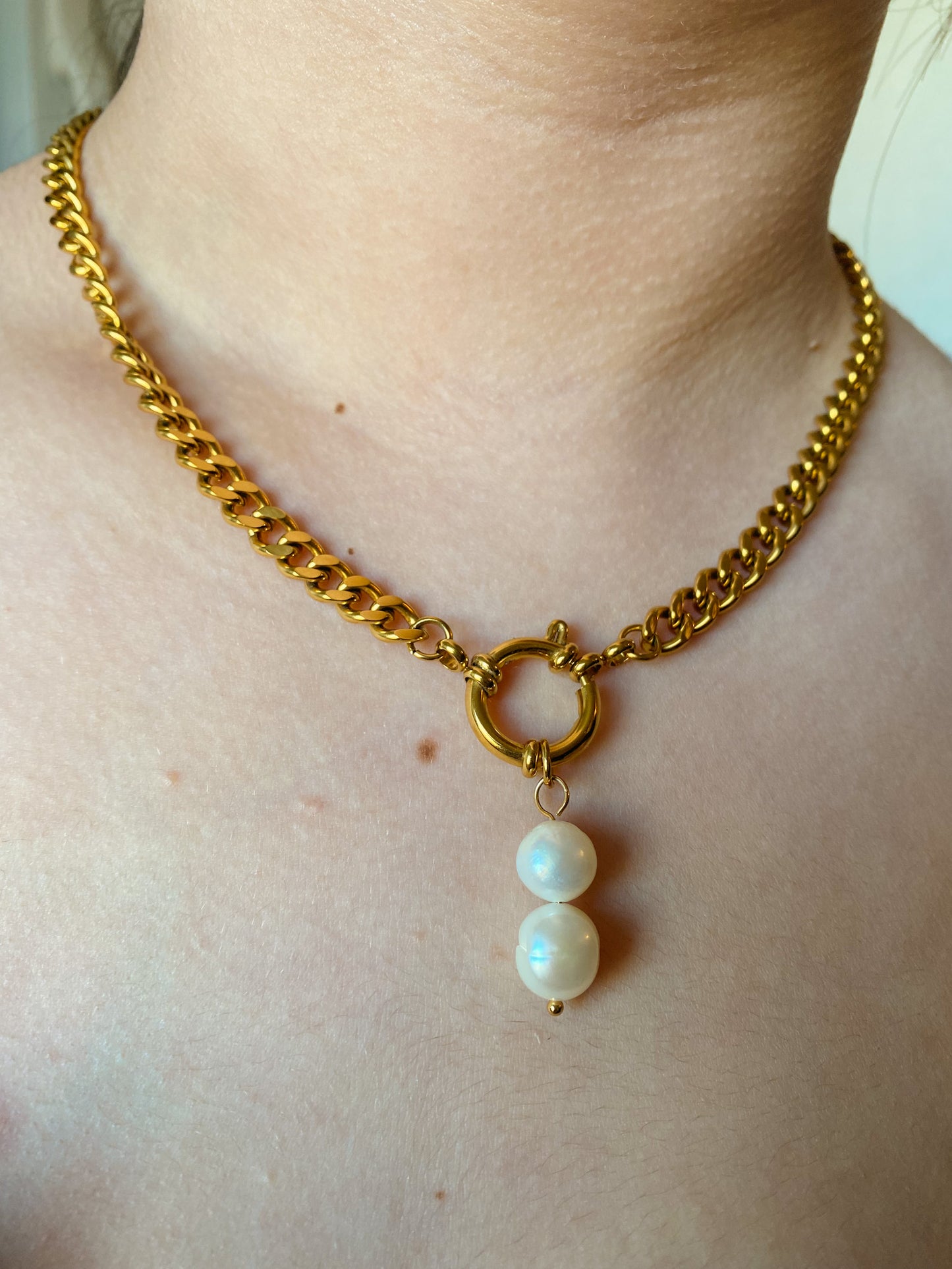 CHUNKY PEARL NECKLACE